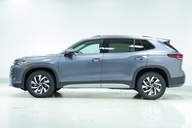 2025 Volkswagen Tiguan S photo 4