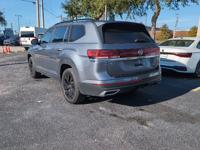 2024 Volkswagen Atlas SE Technology photo 4