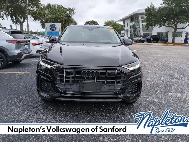 2022 Audi Q8 55 Premium Plus photo 2