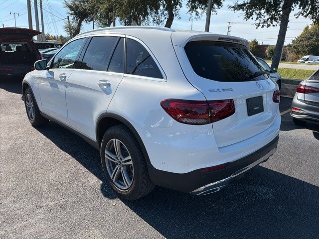 2021 Mercedes Benz GLC 300 photo 3