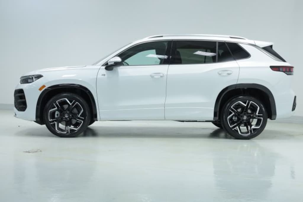 New 2026 Volkswagen Tiguan 2.0T SEL R-Line Turbo SUV