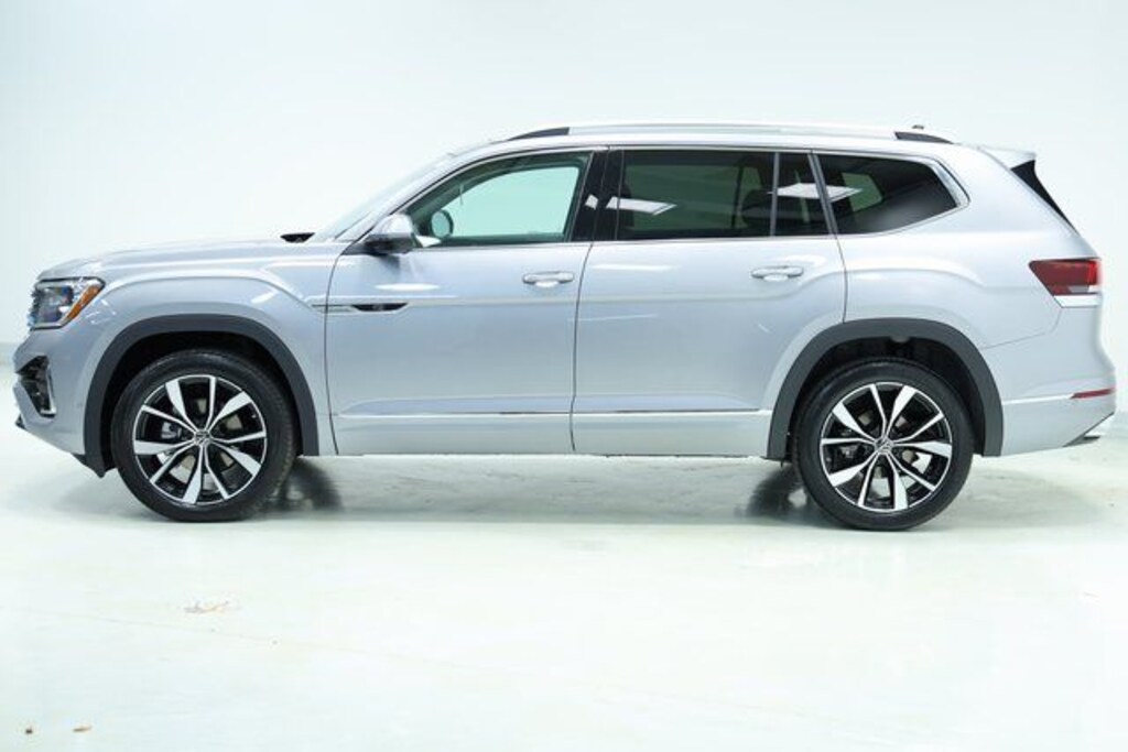 New 2026 Volkswagen Atlas 2.0T SEL Premium R-Line SUV