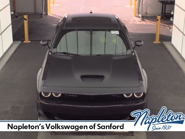 2022 Dodge Challenger R/T Scat Pack Widebody photo 2