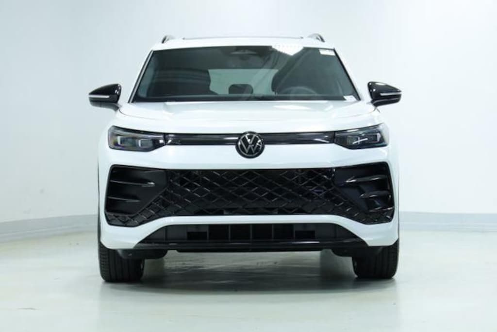 New 2026 Volkswagen Tiguan 2.0T SE R-Line Black SUV