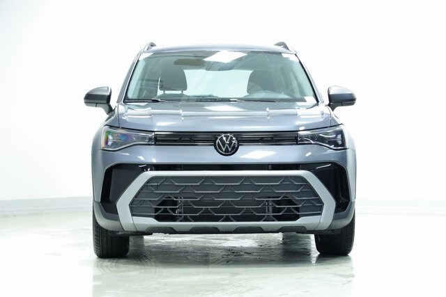 2025 Volkswagen Taos S photo 2