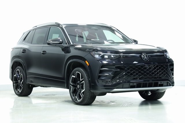 2025 Volkswagen Tiguan SEL R-Line Black photo 3