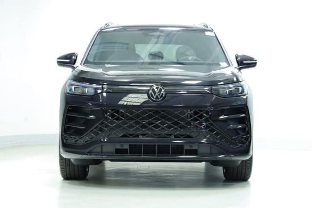 New 2026 Volkswagen Tiguan 2.0T SE R-Line Black SUV