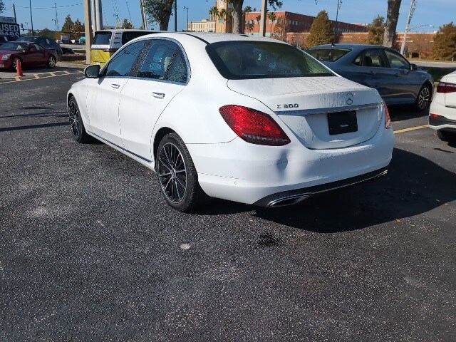 2021 Mercedes Benz C 300 photo 4