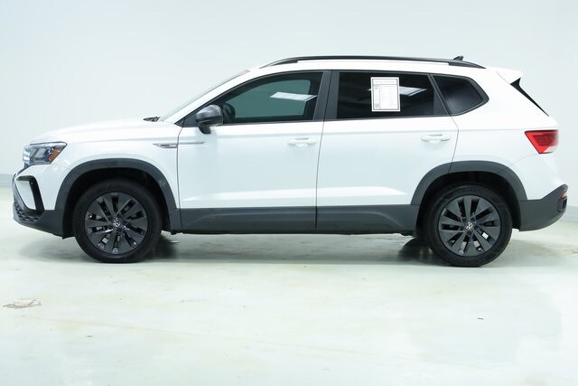 2022 Volkswagen Taos S photo 4