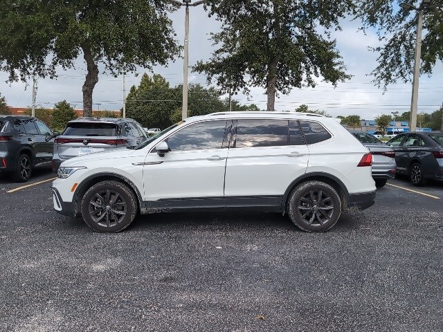 2022 Volkswagen Tiguan SE photo 3