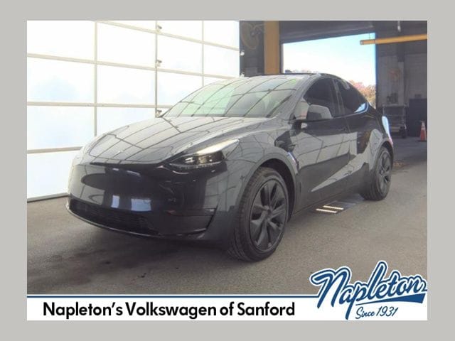 2024 Tesla Model Y Long Range's photo