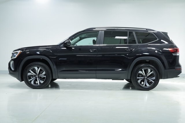 2026 Volkswagen Atlas SE photo 4