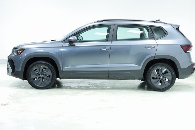 2025 Volkswagen Taos S photo 4