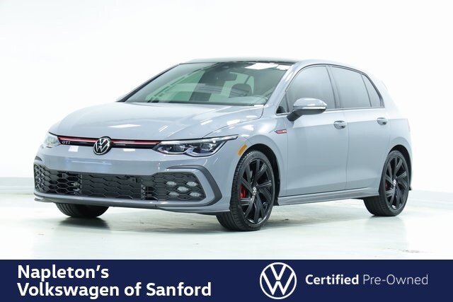 2022 Volkswagen Golf GTI SE's photo