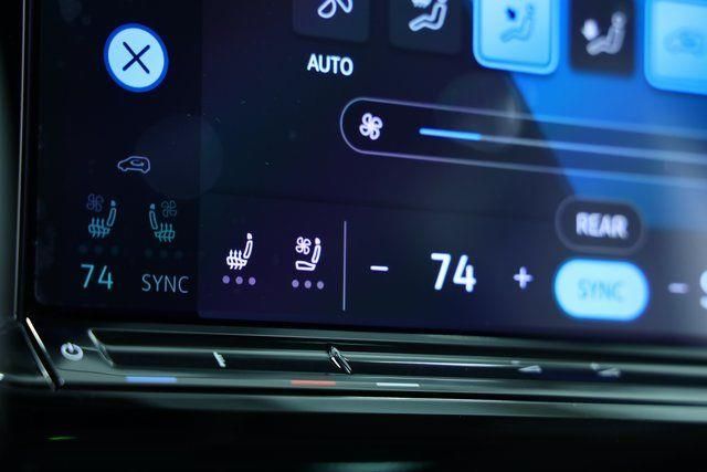 2026 Volkswagen Atlas SE w/Tech - Photo 19