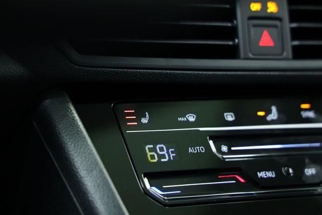 2025 Volkswagen Jetta SE - Photo 20