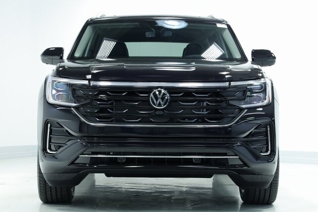2025 Volkswagen Atlas SEL Premium R-Line photo 2