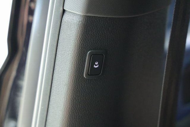 2025 Volkswagen ID. Buzz PRO S - Photo 37