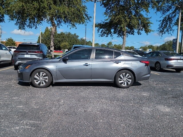 2023 Nissan Altima 2.5 S photo 3