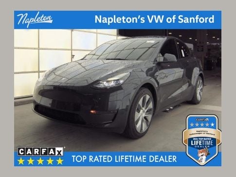 2024 Tesla Model Y Long Range Rear Wheel Drive's photo