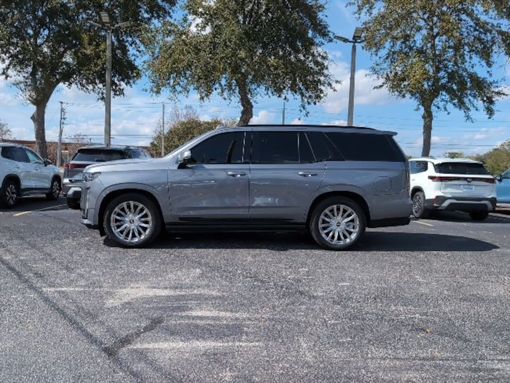 Used 2022 Cadillac Escalade Premium Luxury SUV