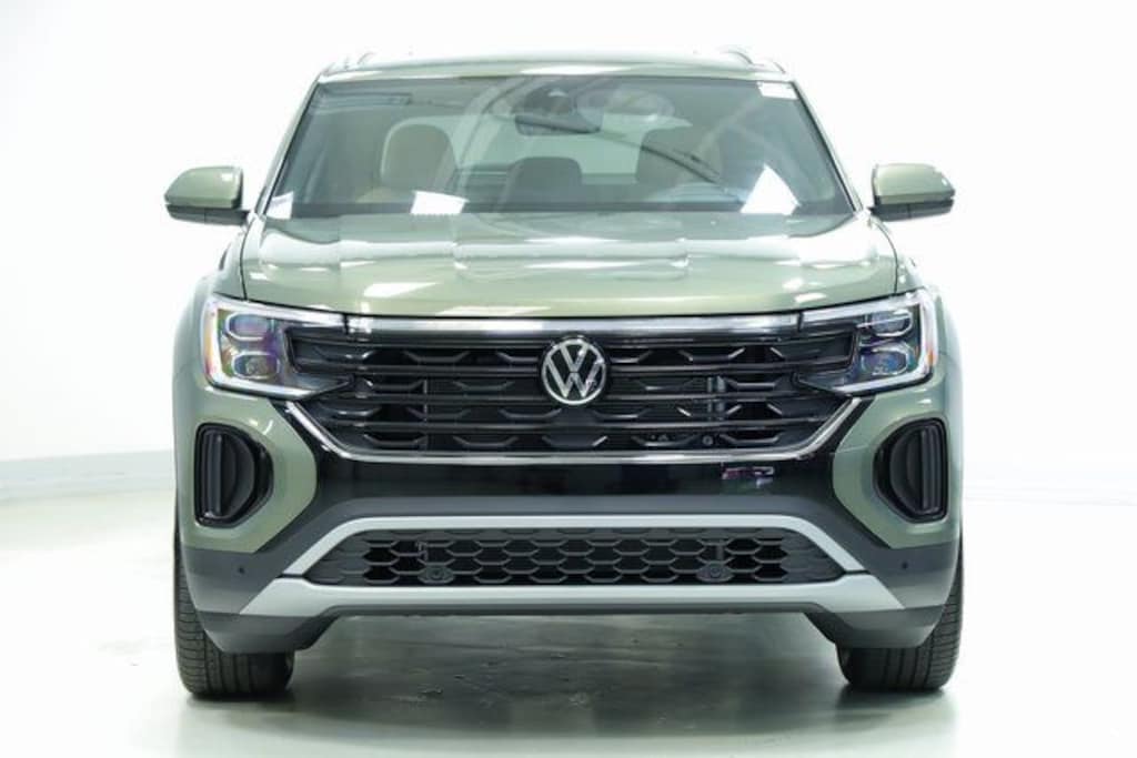 New 2026 Volkswagen Atlas Cross Sport 2.0T SEL SUV