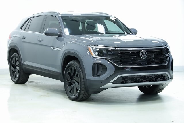 2026 Volkswagen Atlas Cross Sport SE Technology photo 3