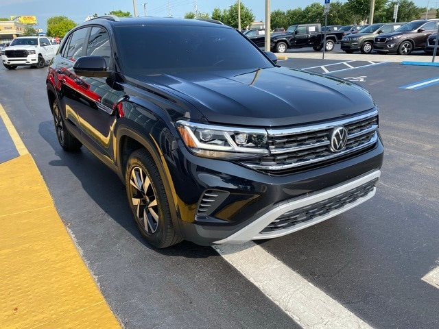 Used 2021 Volkswagen Atlas Cross Sport SE with VIN 1V2DC2CA3MC219644 for sale in Kissimmee, FL