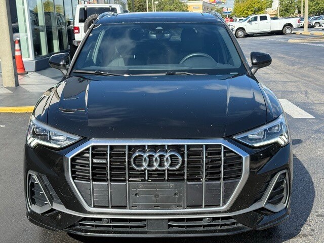 2025 Audi Q3 Premium S line photo 2