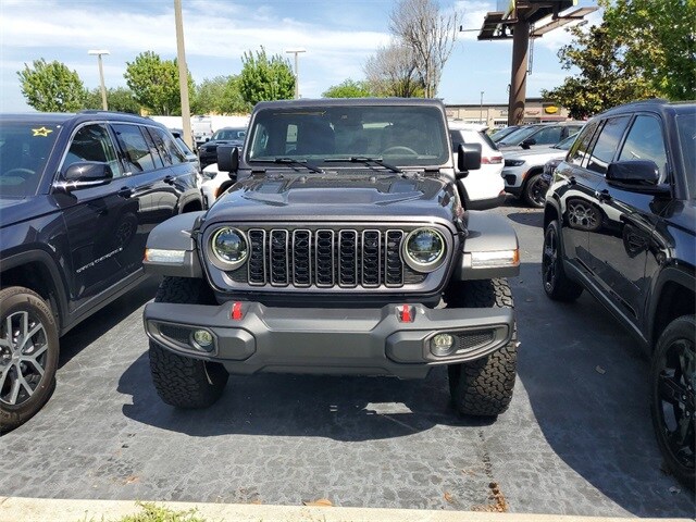 2024 Jeep Wrangler Rubicon photo 2