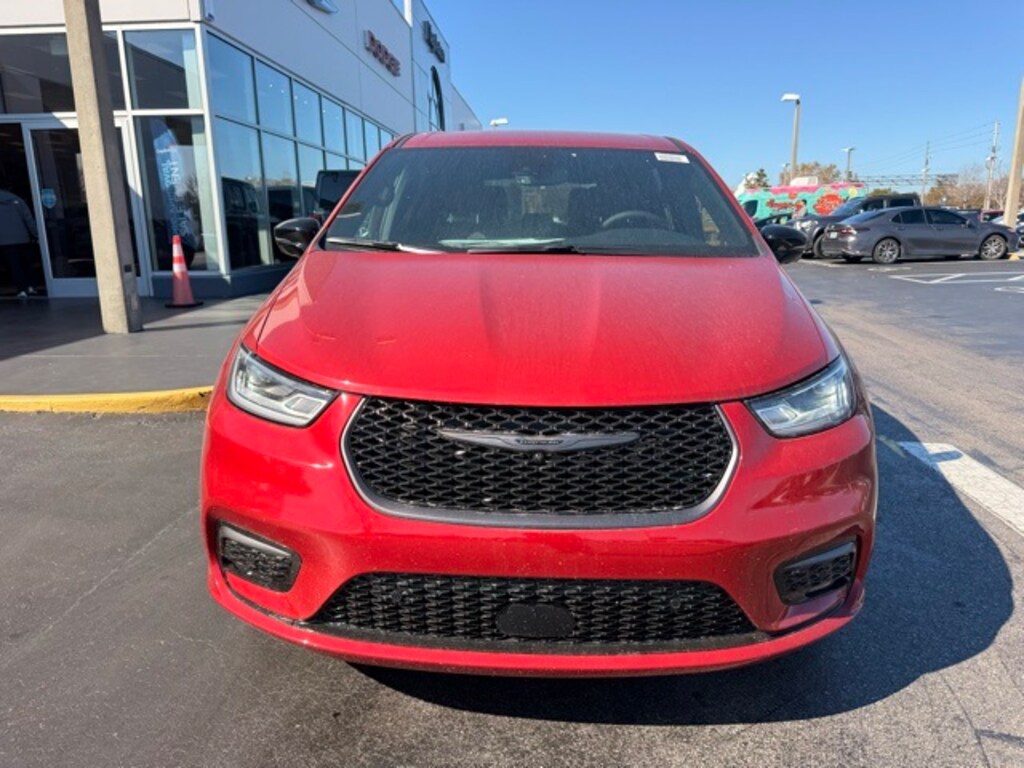 New 2026 Chrysler Pacifica SELECT Passenger Van