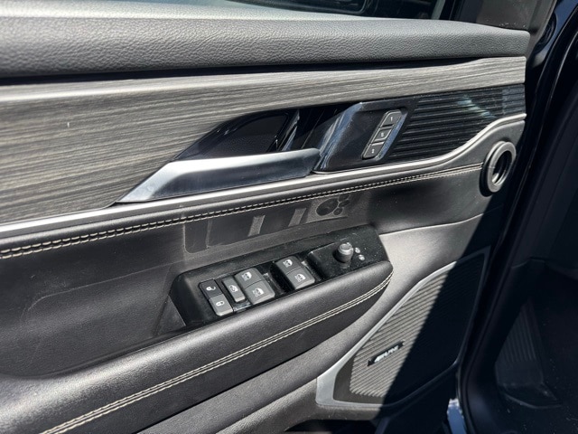 2024 Jeep Wagoneer Series II photo 11