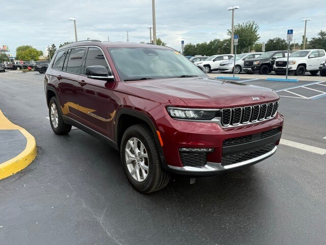 2023 Jeep Grand Cherokee Limited photo 3