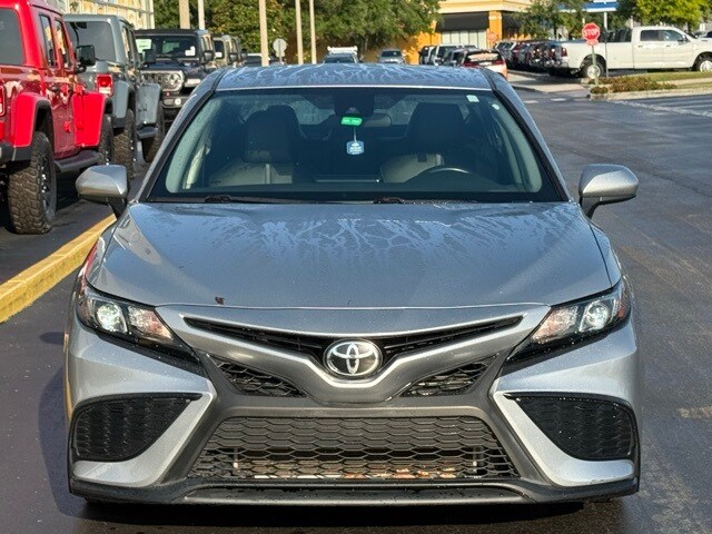 Used 2021 Toyota Camry SE with VIN 4T1G11AK9MU537865 for sale in Kissimmee, FL