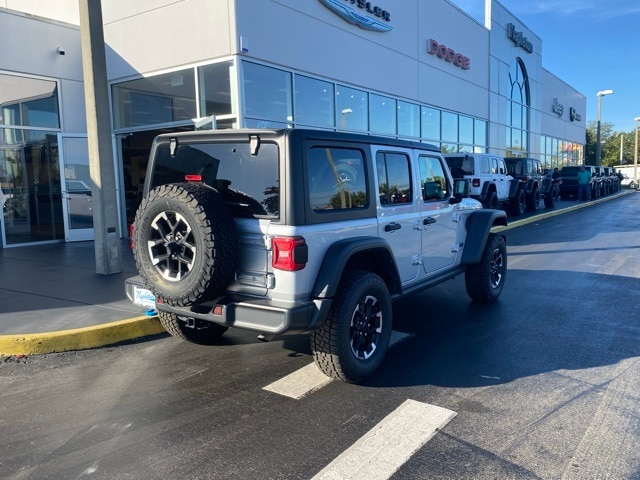 2024 Jeep Wrangler Rubicon 4xe photo 3