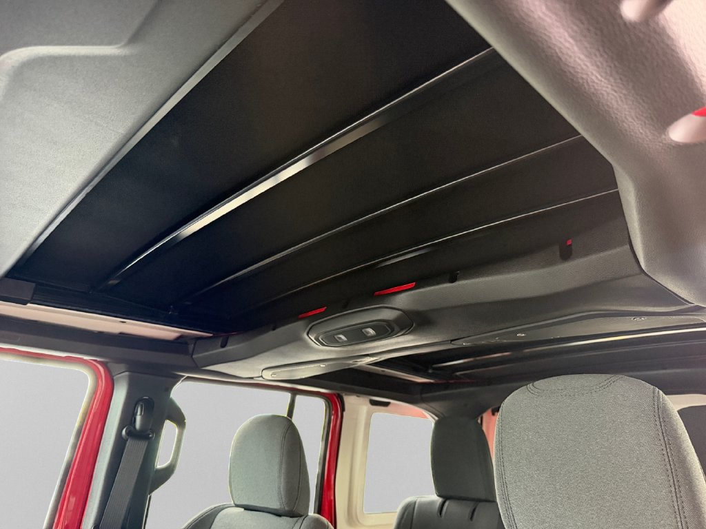 2025 Jeep Wrangler 4-Door Willys - Photo 13