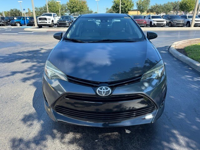 2018 Toyota Corolla L photo 2