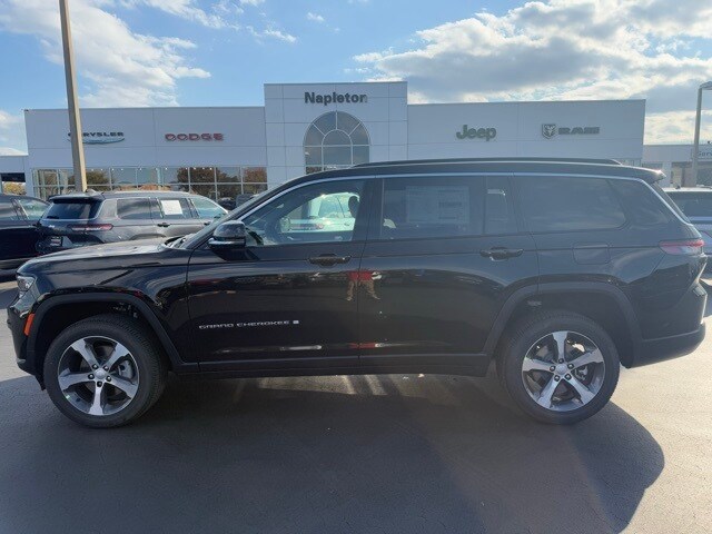 2025 Jeep Grand Cherokee Limited photo 4