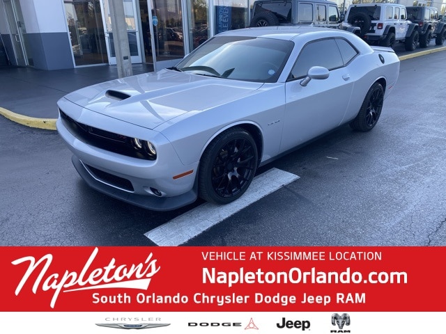 2022 Dodge Challenger R/T's photo