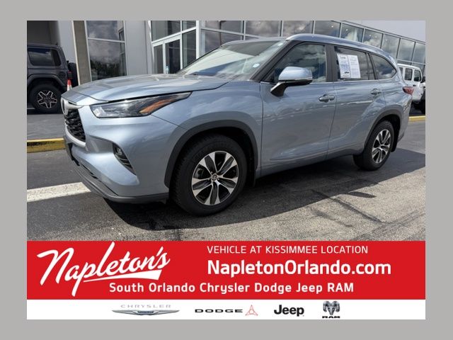 2023 Toyota Highlander XLE
