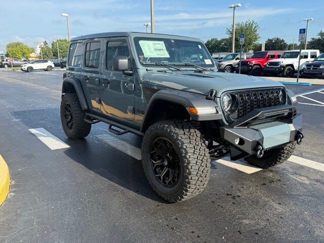 2025 Jeep Wrangler Willys photo 3