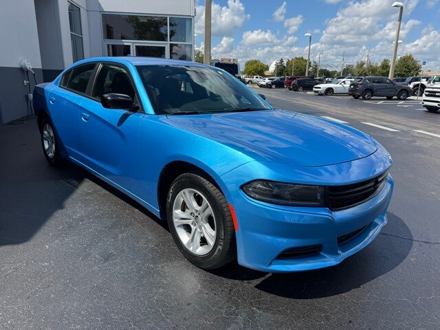 2023 Dodge Charger SXT photo 3