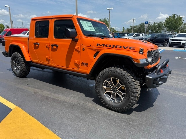 2025 Jeep Gladiator Mojave photo 3