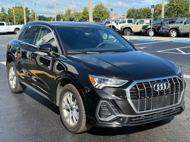 2025 Audi Q3 Premium S line photo 3