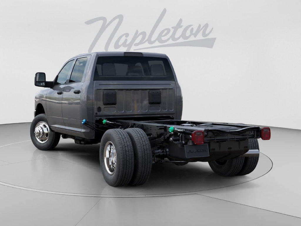 New 2027 Ram 3500 CREW CAB CHASSIS 4X4 Pickup