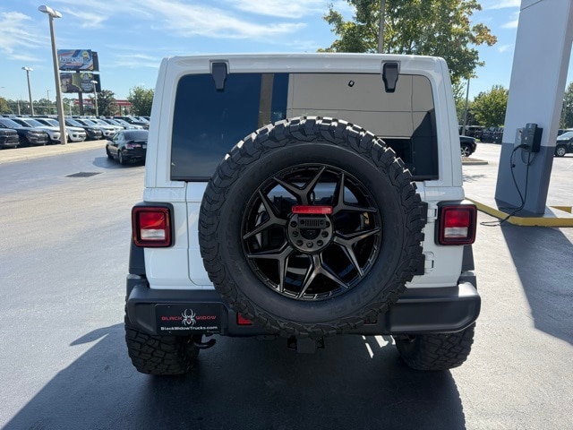 2025 Jeep Wrangler Willys photo 7