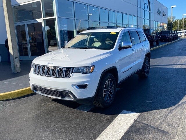 2020 Jeep Grand Cherokee Limited photo 2