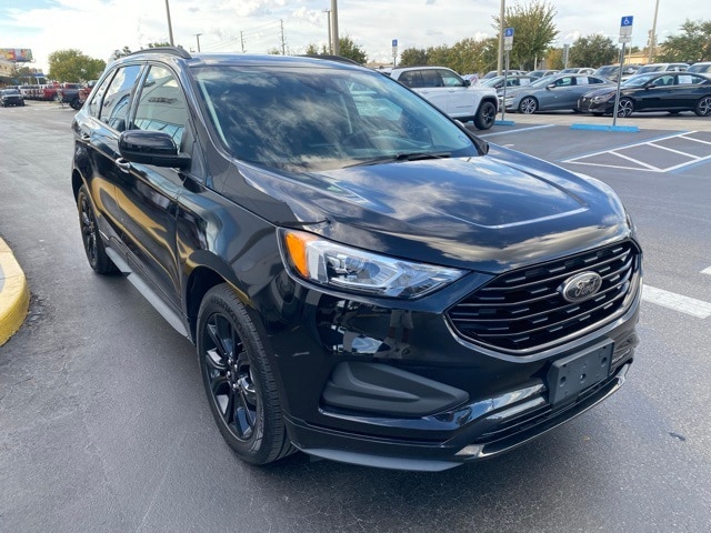 2022 Ford Edge SE photo 2