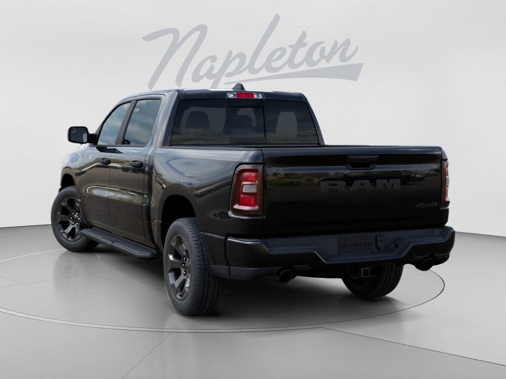 New 2026 Ram 1500 EXPRESS CREW CAB 4X4 5'7 BOX Pickup