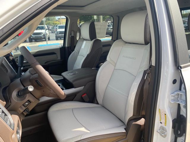 2025 RAM 2500 Laramie - Photo 15